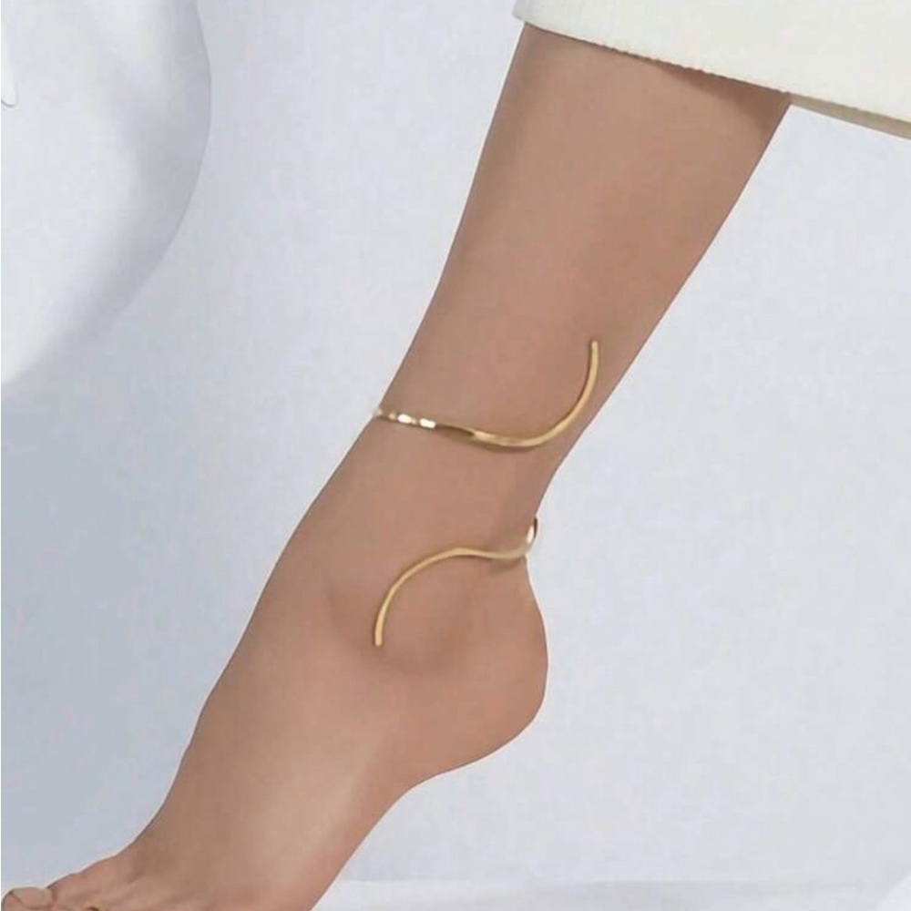 Elegant Silver Toned Ankle Cuff Only - Picture 2 of 5